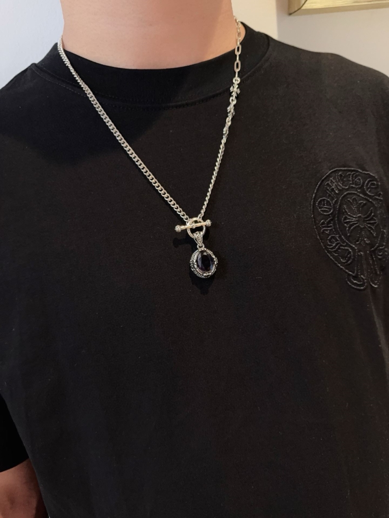 Ch*0me He**ts necklaces